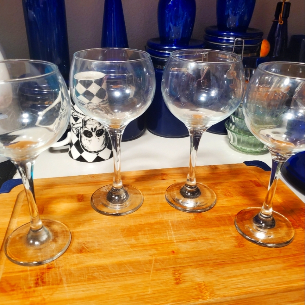 Rare #4  1990 crystal wine glasses